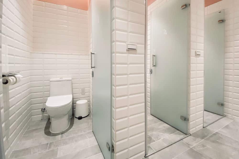 Photo of Bathroom in West Central District