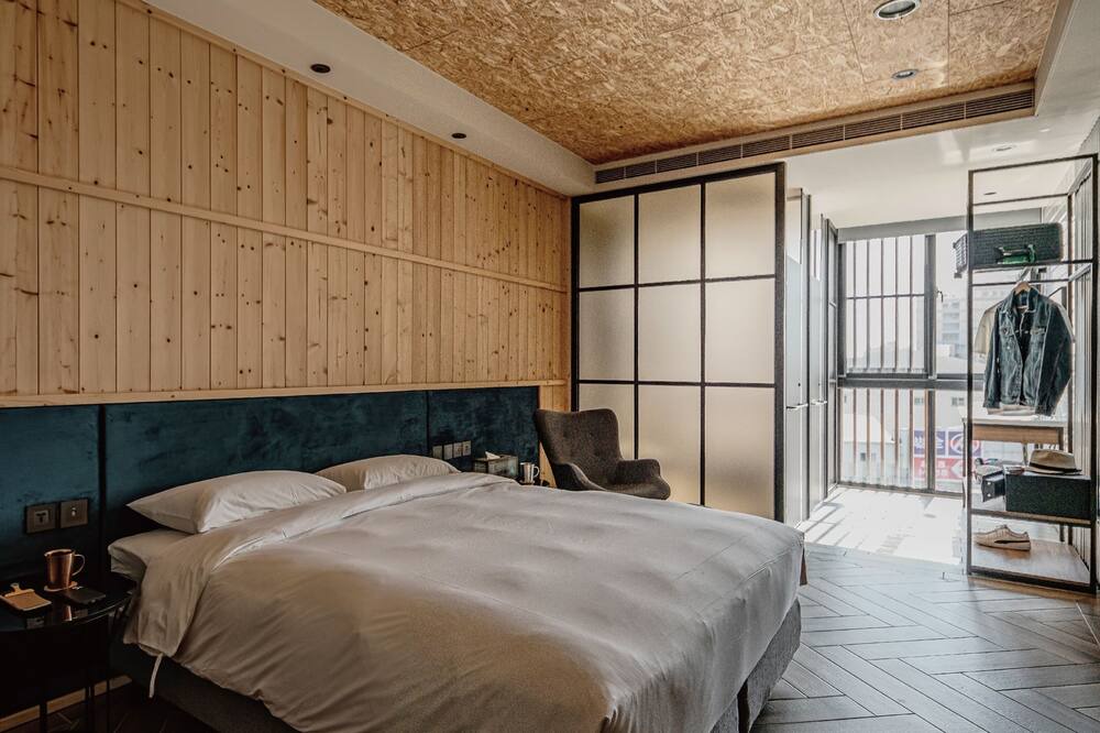 Photo of Bedroom in West Central District