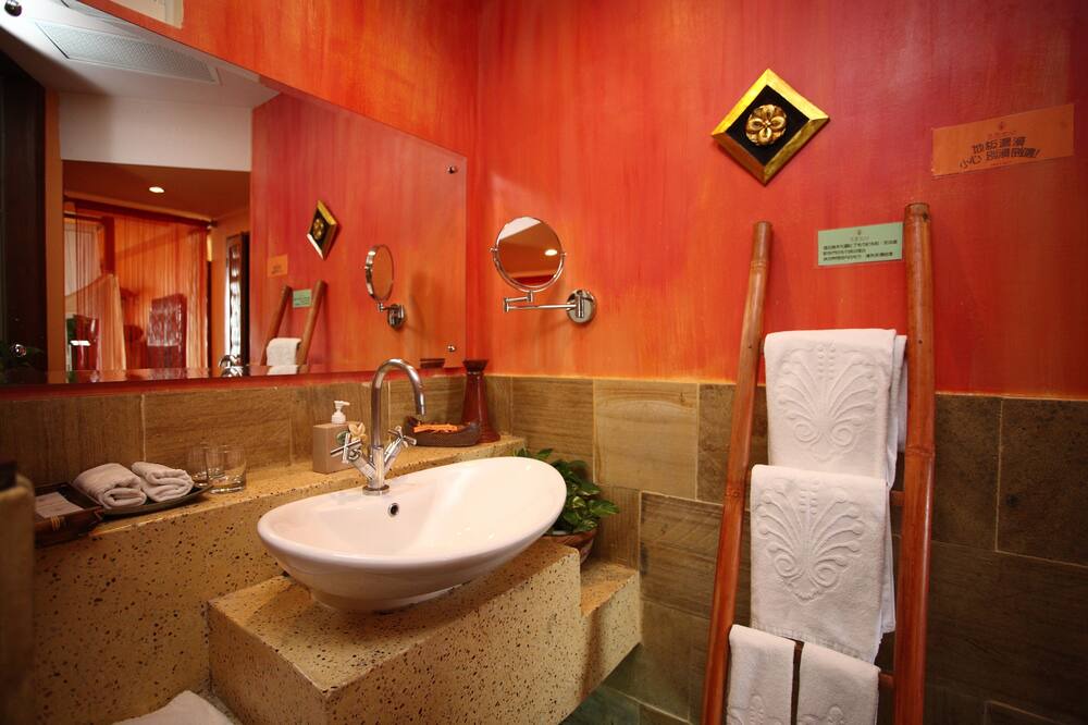 Photo of Bathroom in Sail Rock Beach