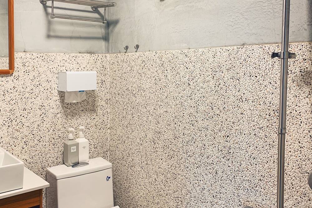 Photo of Bathroom in Fengshan District
