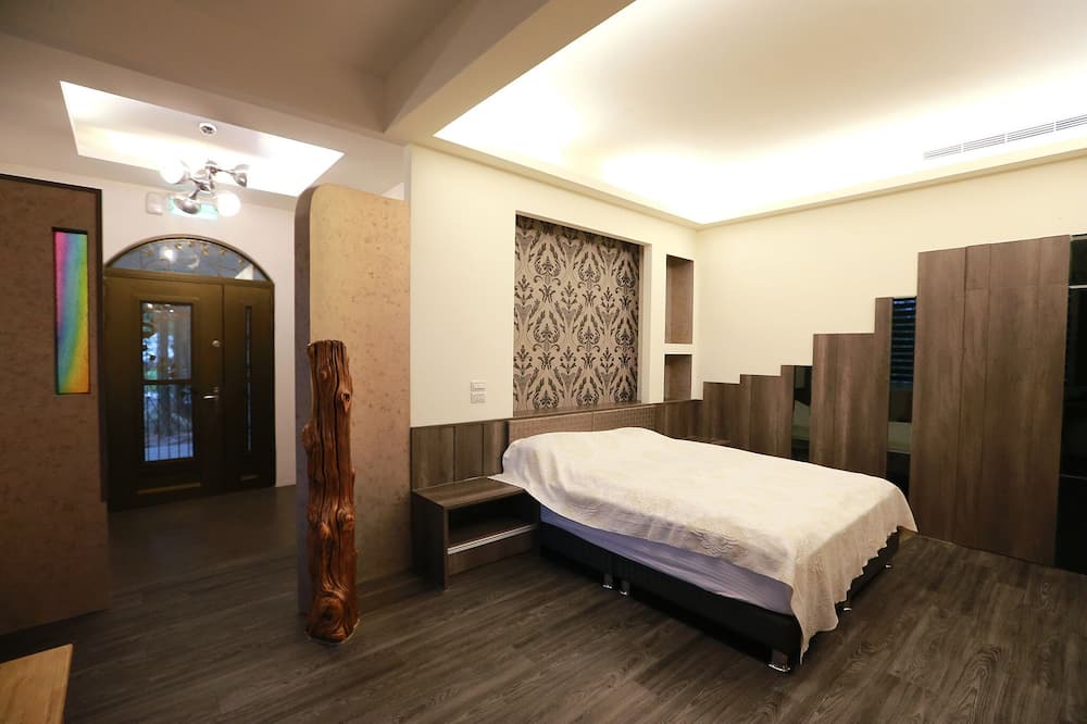 Photo of Bedroom in Puli