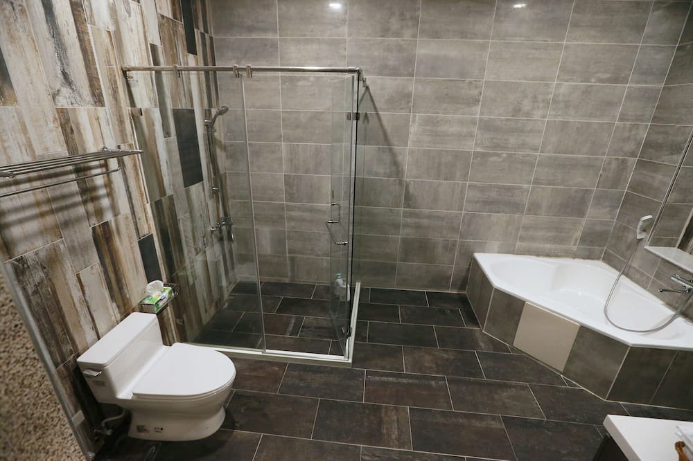 Photo of Bathroom in Puli