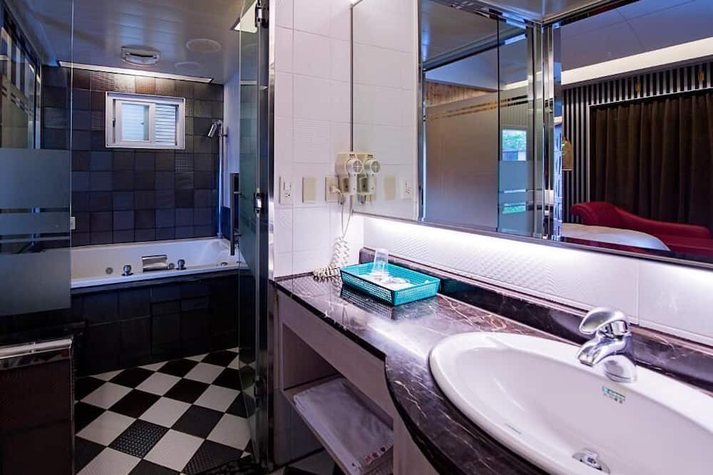 Photo of Bathroom in Longtan District