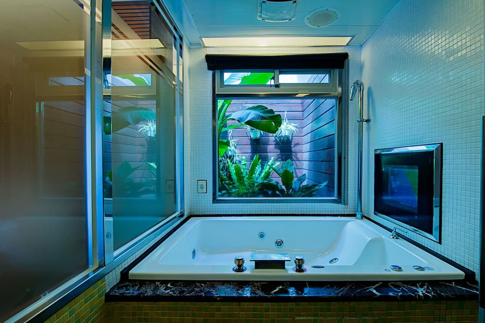 Photo of Bathroom in Longtan District