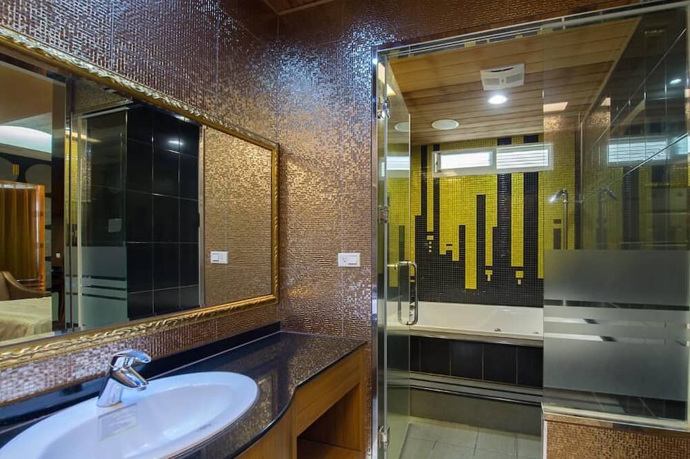 Photo of Bathroom in Longtan District
