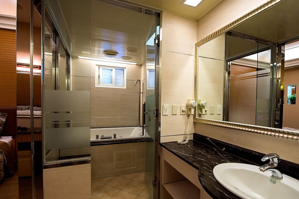 Photo of Bathroom in Longtan District