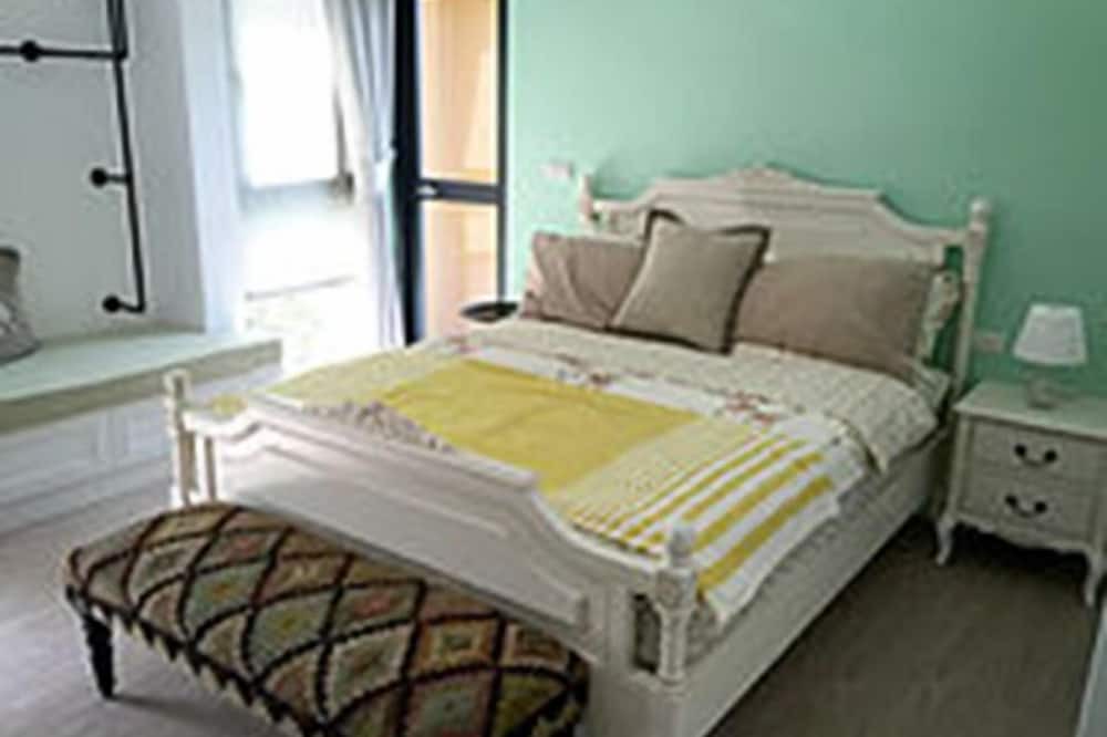 Photo of Bedroom in Longtan District