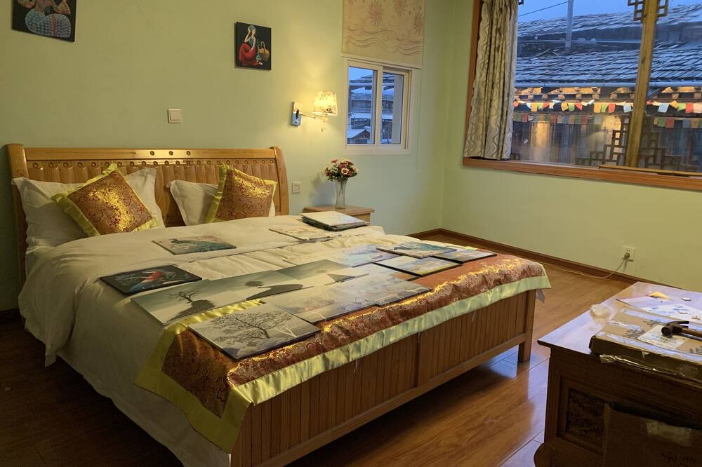 Photo of Bedroom in Shangri-La