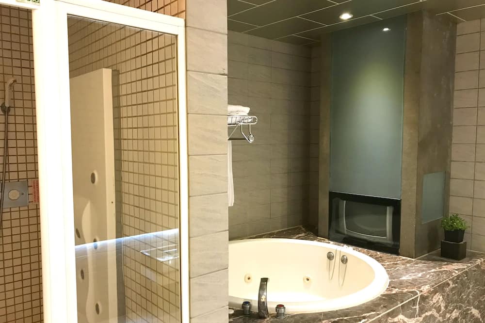 Photo of Bathroom in Fengyuan District