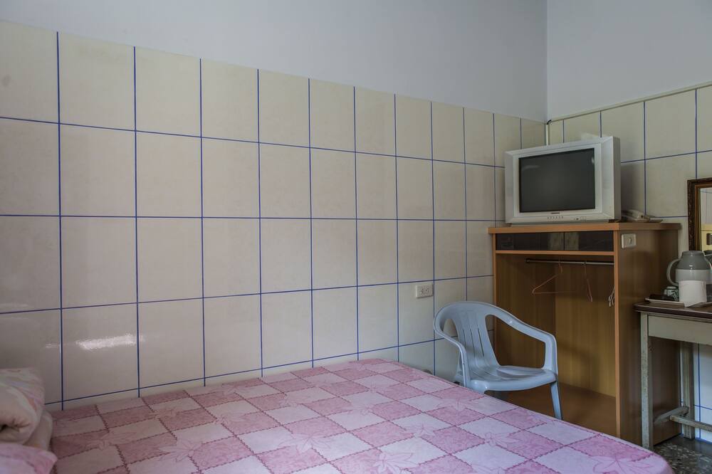 Photo of Bedroom in Wuri District