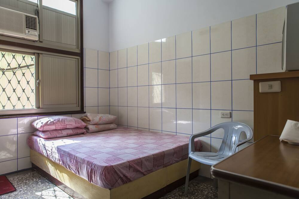 Photo of Bedroom in Wuri District