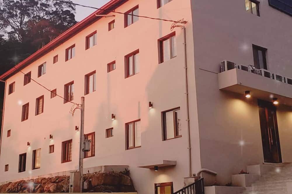 Photo of Outdoor in Lugu