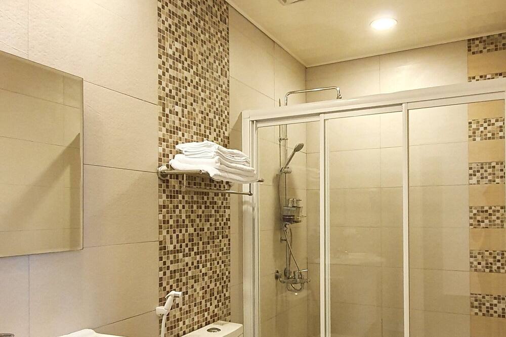 Photo of Bathroom in Lugu