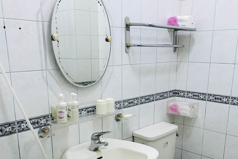 Photo of Bathroom in Gukeng