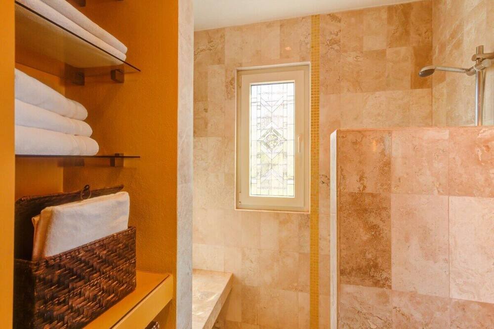 Photo of Bathroom in Emiliano Zapata