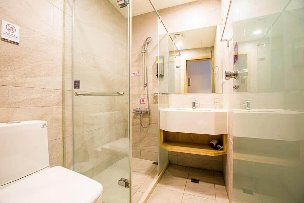 Photo of Bathroom in University District