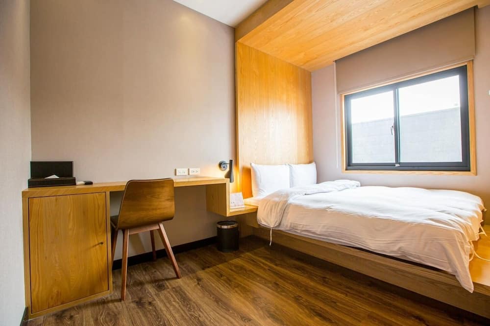 Photo of Bedroom in University District