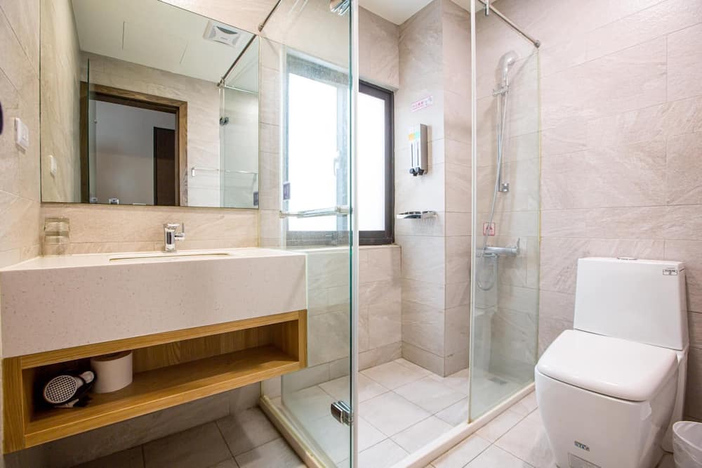 Photo of Bathroom in University District