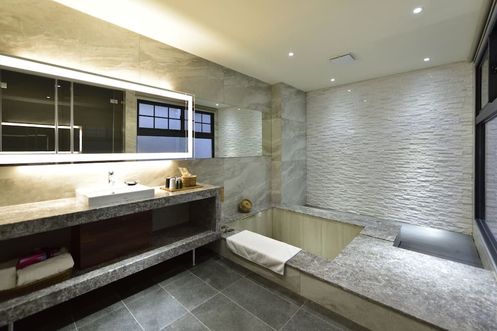 Photo of Bathroom in Yuanli