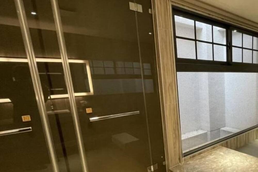 Photo of Bathroom in Yuanli