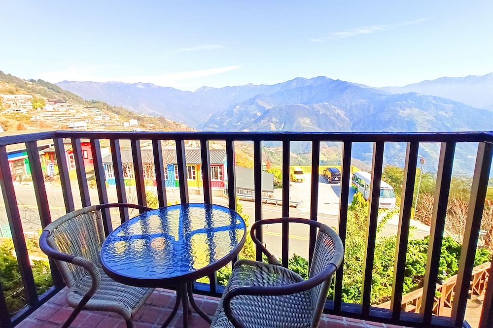 Photo of Patio Balcony in Ren'ai