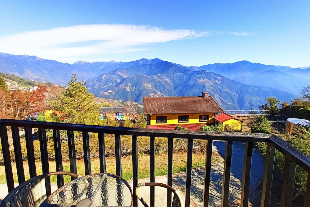 Photo of Patio Balcony in Ren'ai