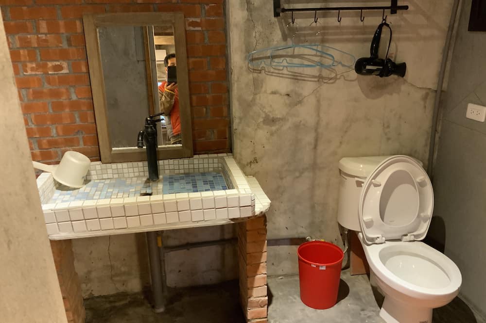 Photo of Bathroom in Dongshan