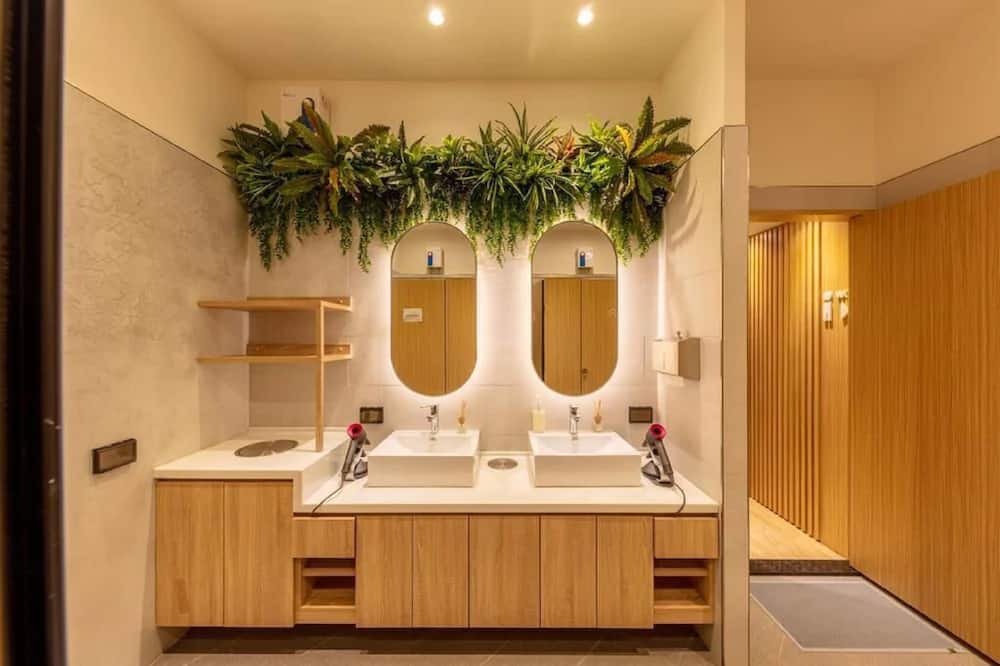 Photo of Bathroom in Dayuan District