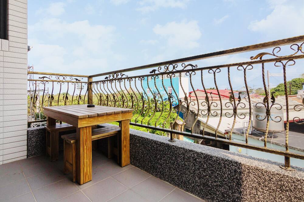 Photo of Patio Balcony in Xiaoliuqiu
