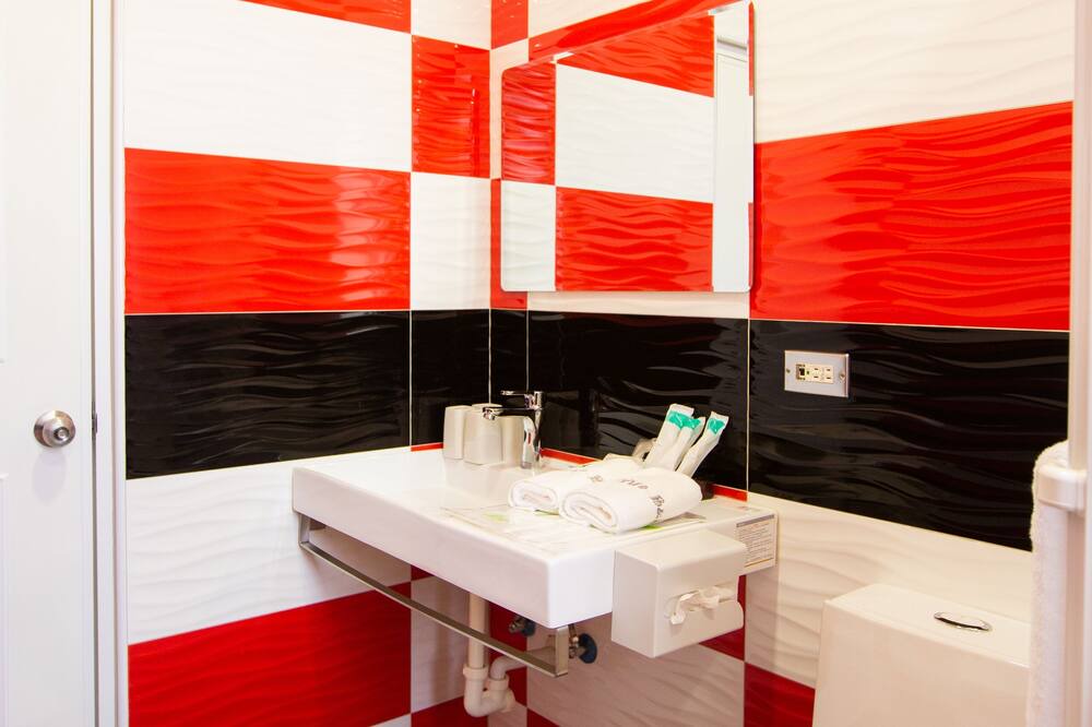 Photo of Bathroom in Yuli