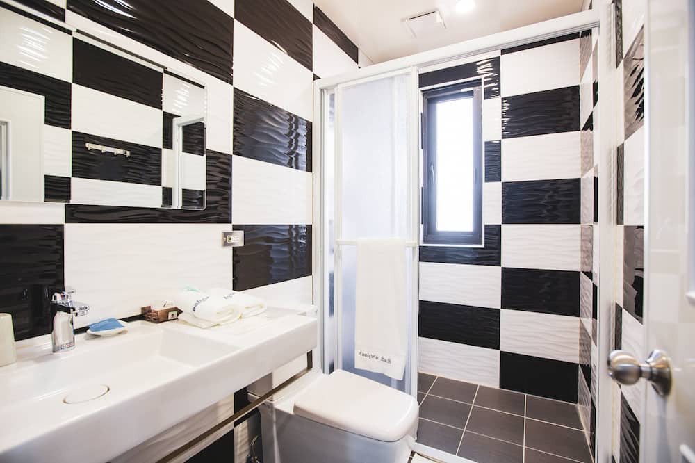 Photo of Bathroom in Yuli