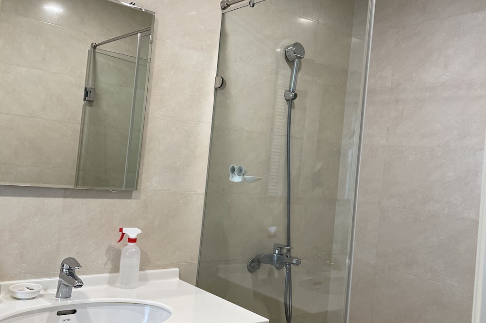 Photo of Bathroom in Jiji