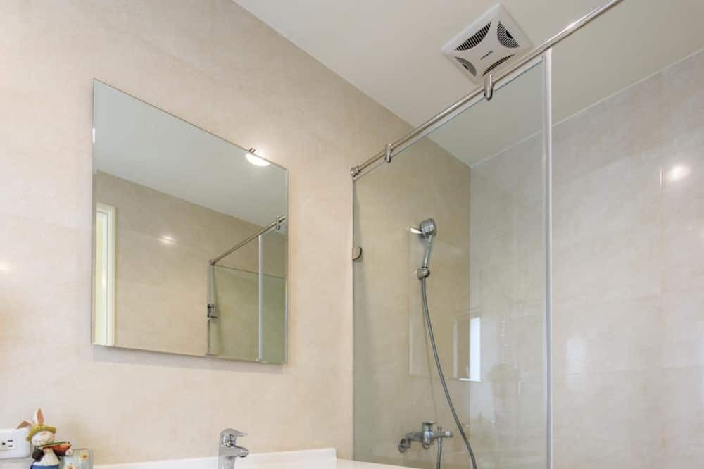 Photo of Bathroom in Jiji