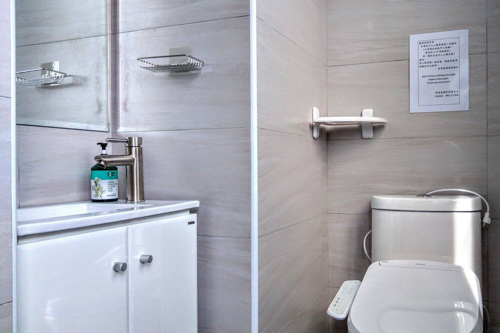 Photo of Bathroom in Lugu