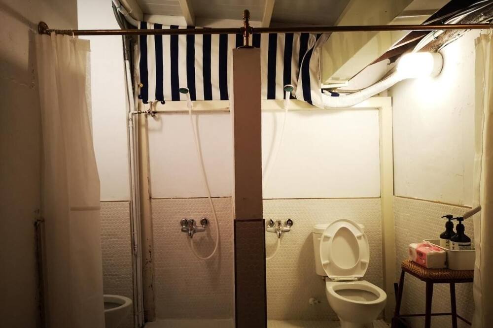 Photo of Bathroom in Zuoying District