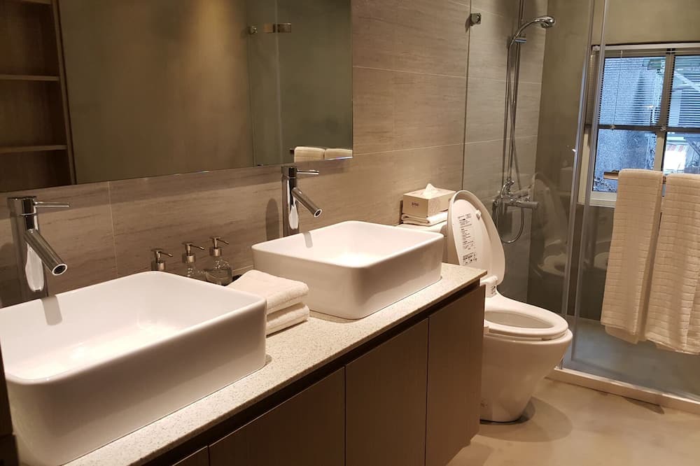 Photo of Bathroom in Daan