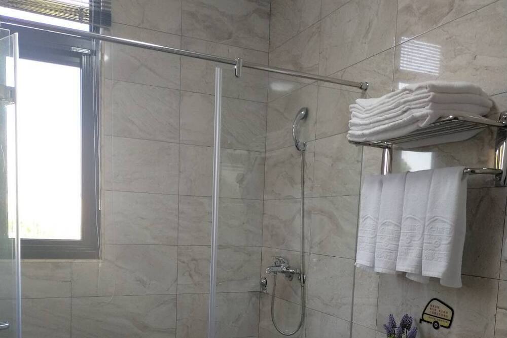 Photo of Bathroom in Yuanlin