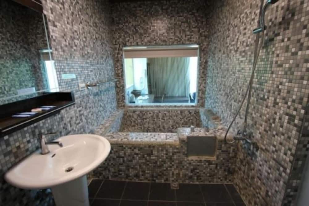 Photo of Bathroom in Guoxing