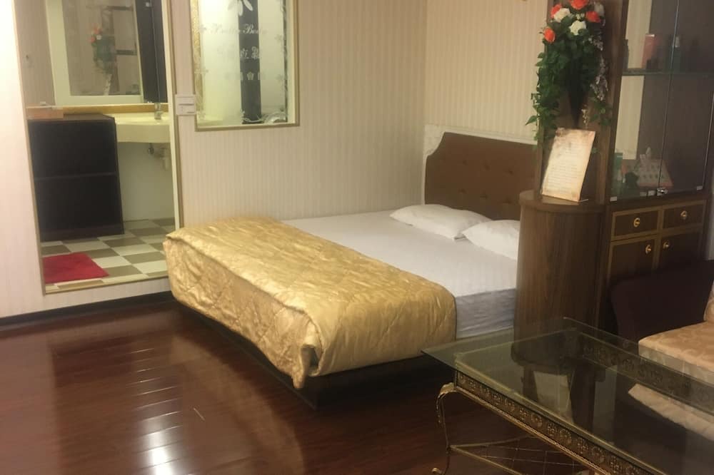 Photo of Bedroom in North District
