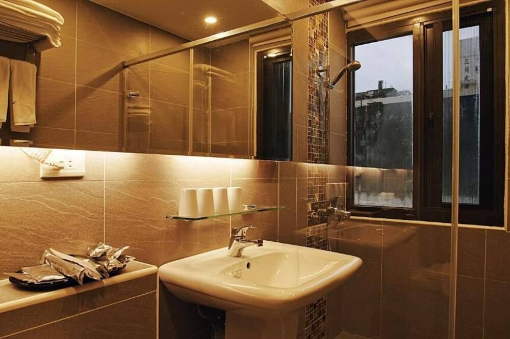 Photo of Bathroom in Zhongli District