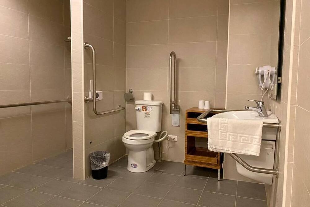 Photo of Bathroom in Zhongli District