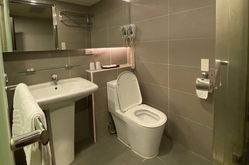 Photo of Bathroom in Zhongli District