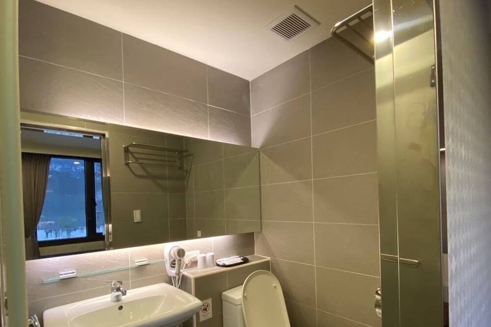 Photo of Bathroom in Zhongli District