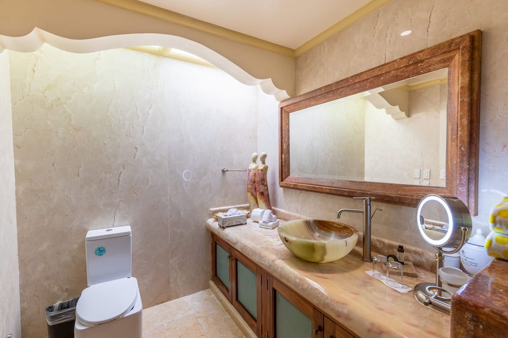 Photo of Bathroom in Boca de Tomatlan