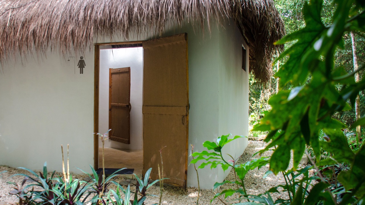 Photo of Bathroom in Leona Vicario