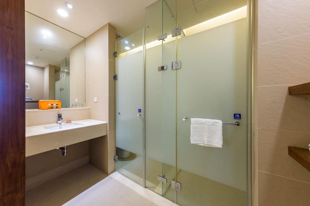 Photo of Bathroom in Zhongli District