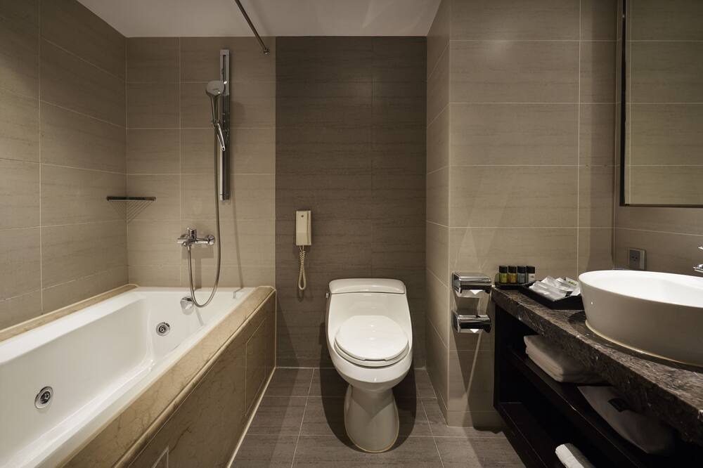 Photo of Bathroom in Nantun District