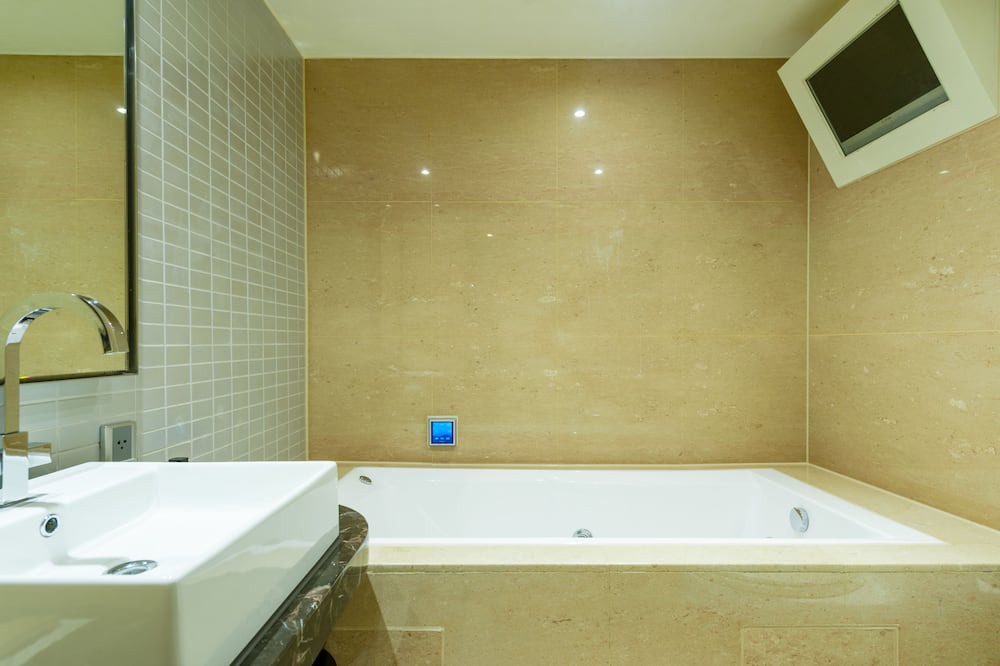 Photo of Bathroom in Nantun District