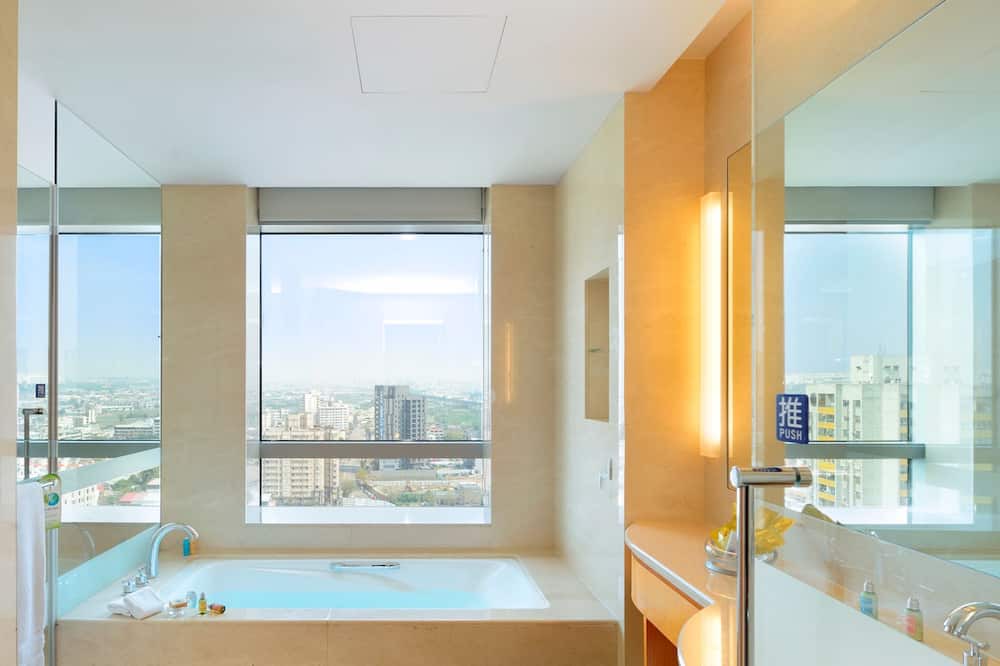 Photo of Bathroom in Xitun District