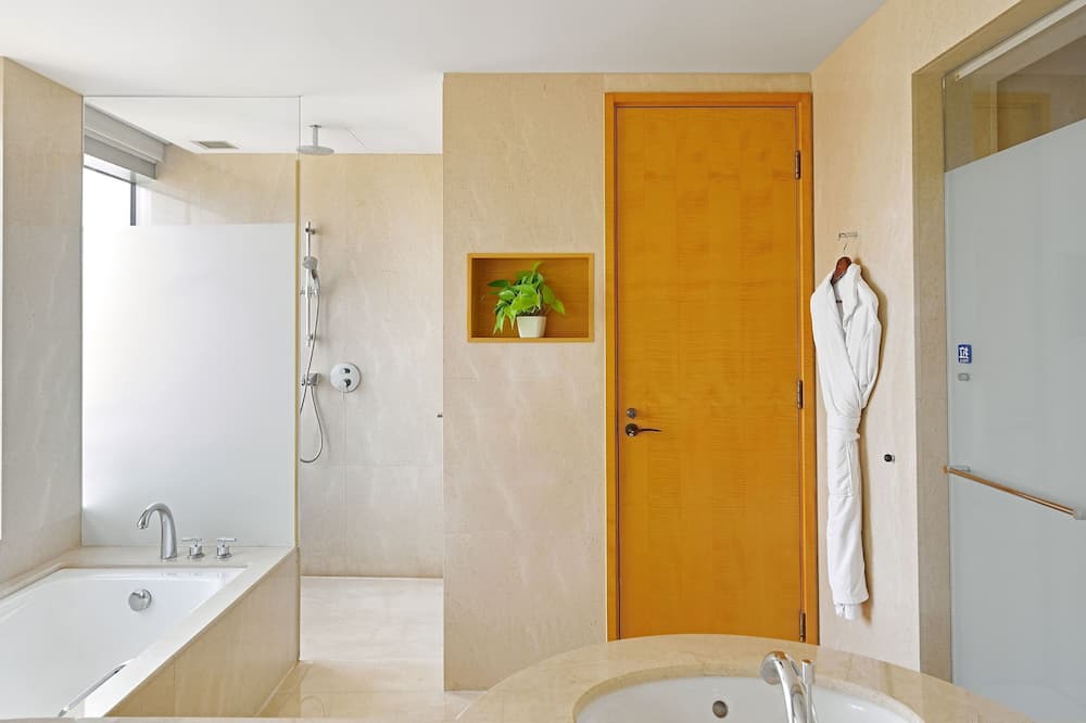 Photo of Bathroom in Xitun District